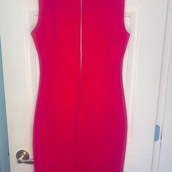 NWOT Calvin Klein Dark Pink Fitted Sleeveless Size 10 Dress - Picture 3 of 9